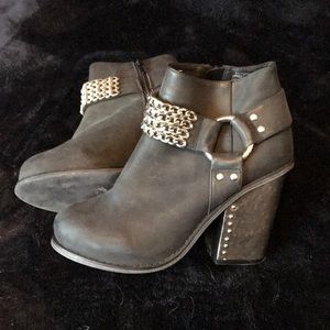 Motorama Jeffrey Campbell